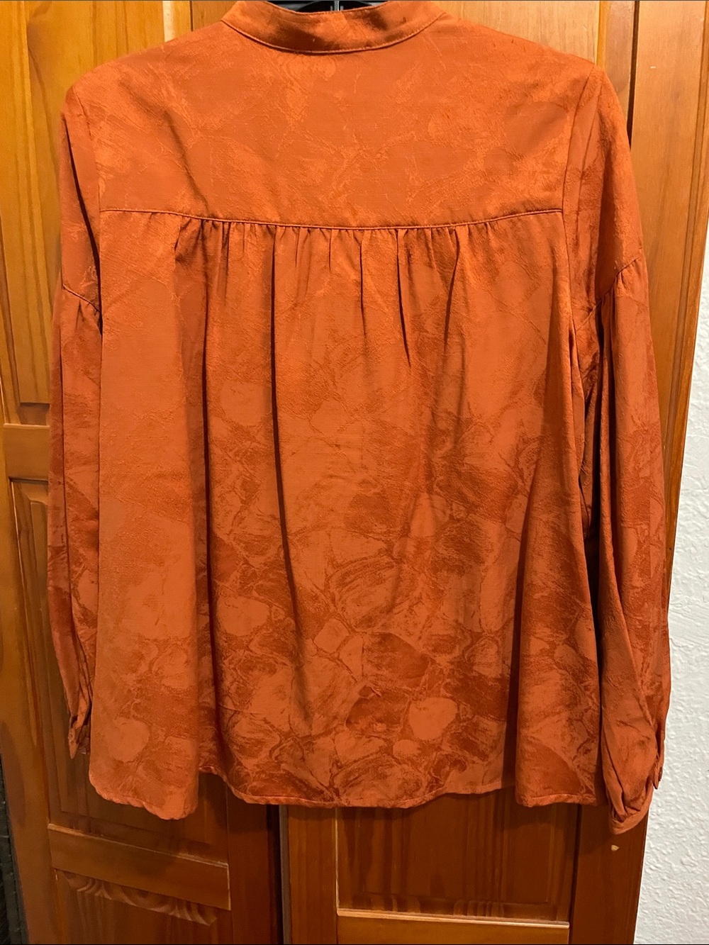 Stella Forest Rust Textured Long-Sleeve Blouse - Picture 6 of 6